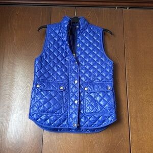 J Crew XS Quilted Down Puffer Snap, Zip Closure Blue Vest. Like New. WASHABLE